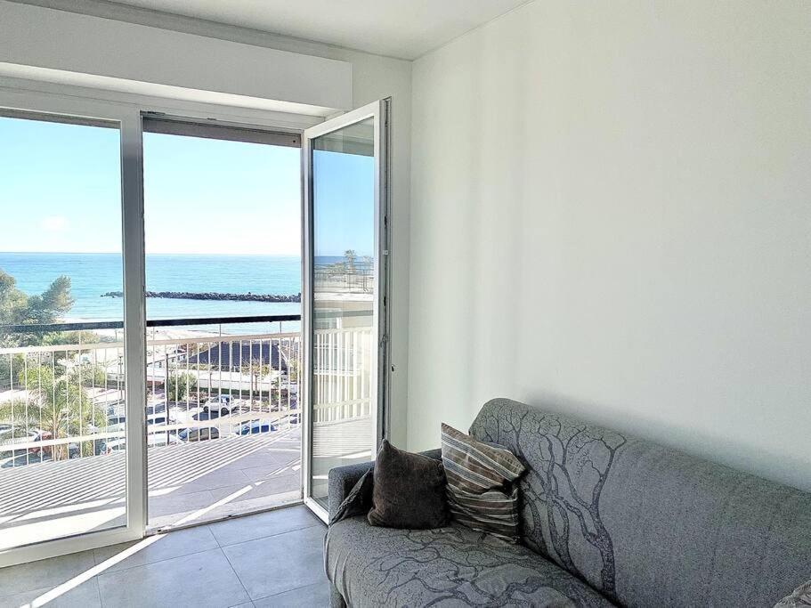 10 Min. Da Sanremo Appartamento Vista Mare Taggia Eksteriør bilde